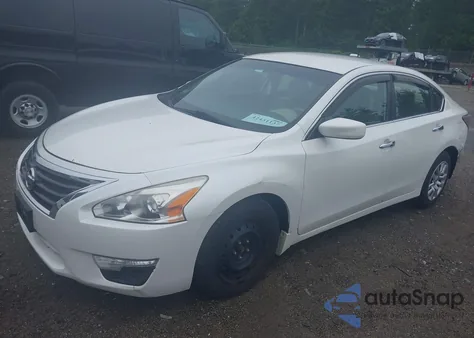 2014 Nissan Altima 2.5 S z USA, uszkodzony, nr VIN 1N4AL3AP2EC162068